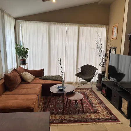 Cozy At The Market Apartment